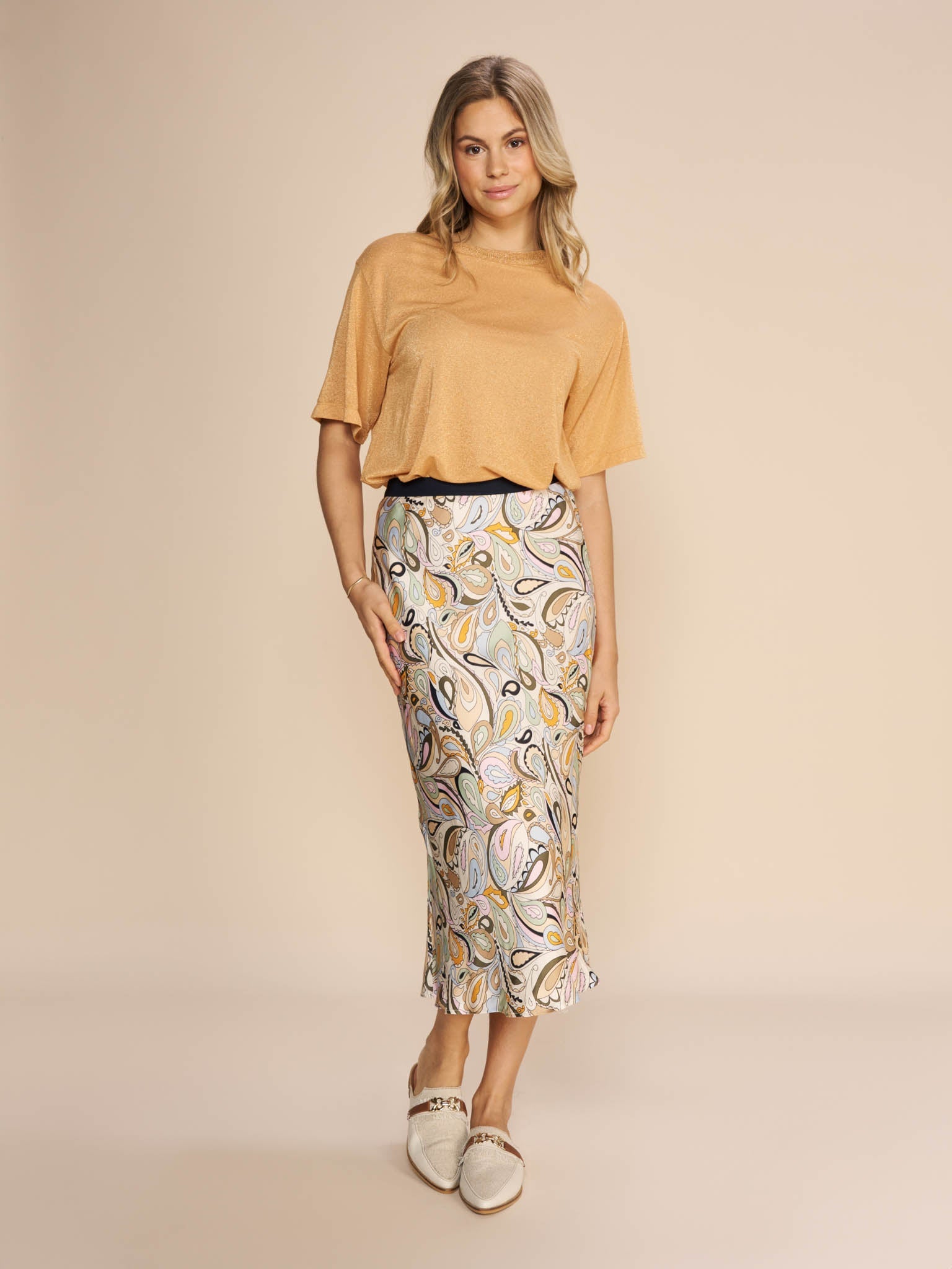 Modelshot / Smoke Green / Detail